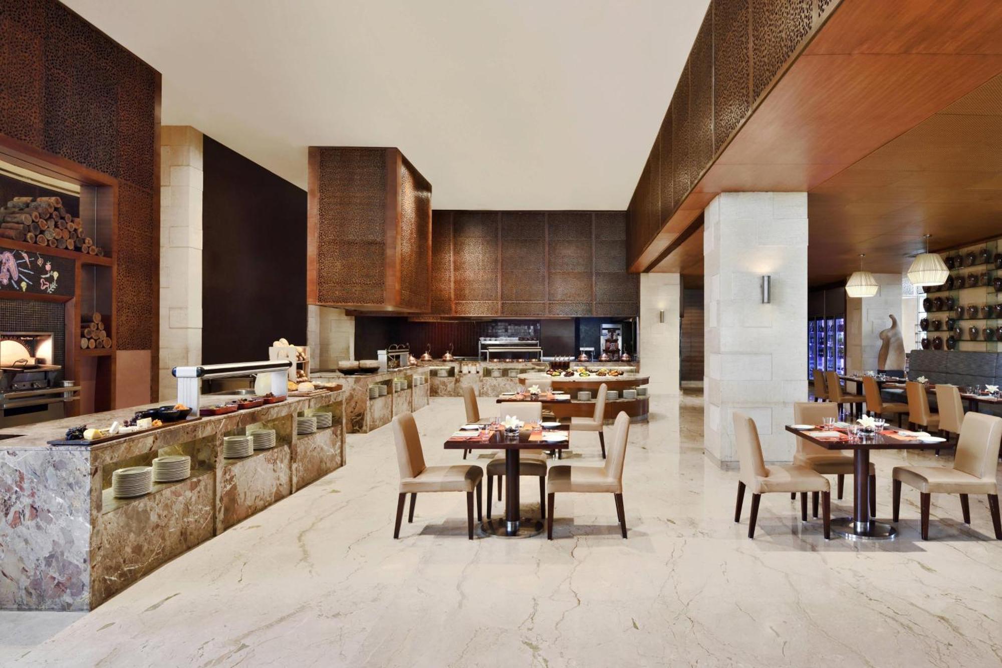 Jaipur Marriott Hotel Екстериор снимка The restaurant