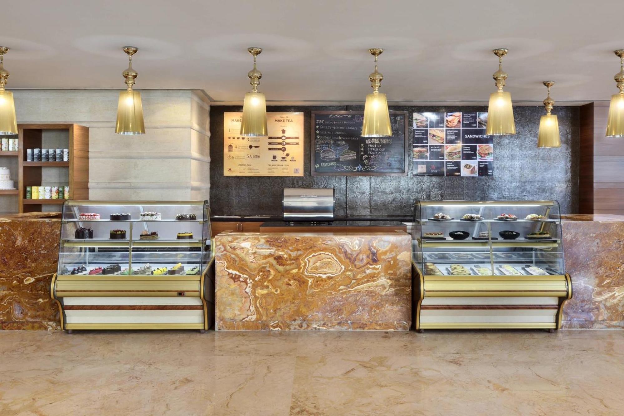 Jaipur Marriott Hotel Екстериор снимка The pastry shop