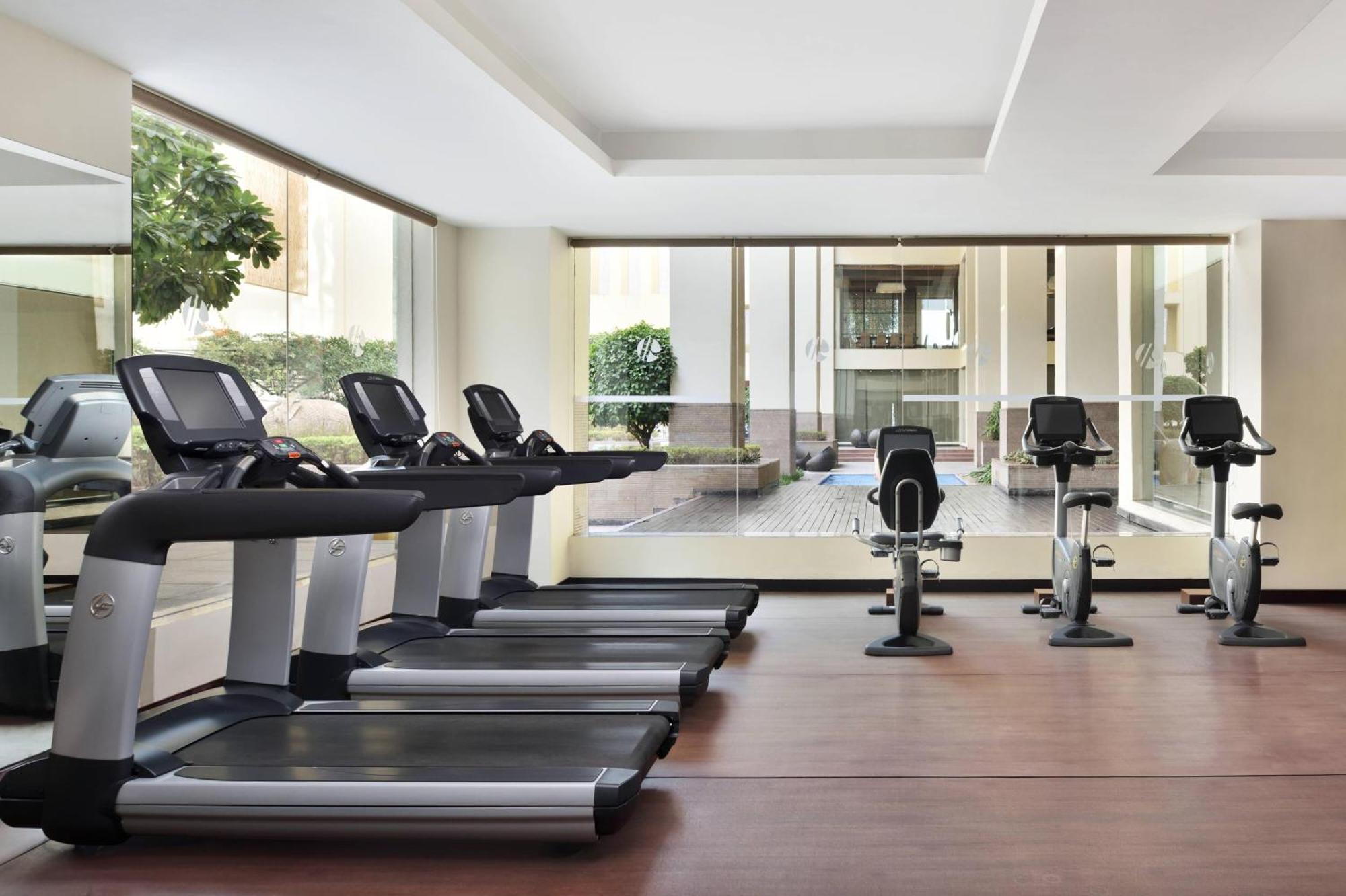 Jaipur Marriott Hotel Екстериор снимка The gym at the hotel