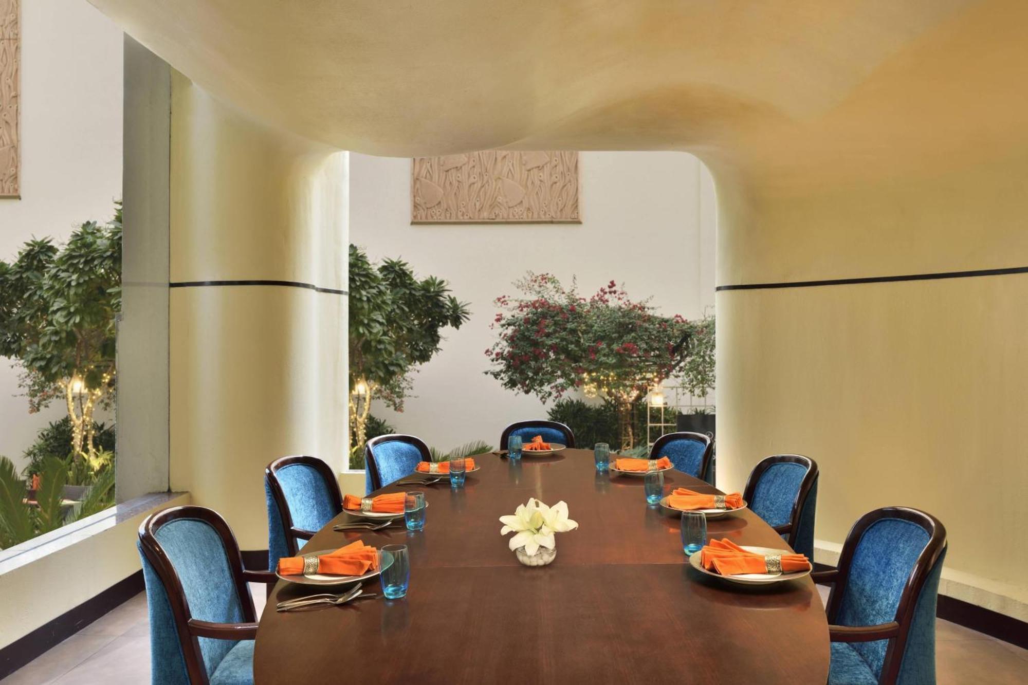 Jaipur Marriott Hotel Екстериор снимка The restaurant